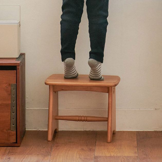 ACME Furniture アクメファニチャー ADEL Tiny Step Stool アデル ステップスツール ナチュラル 【ノベルティ対象外】 子ども 椅子 いす イス 木製 おしゃれ ヴィンテージ調 4歳 幼稚園 入園祝い プレゼント ギフト