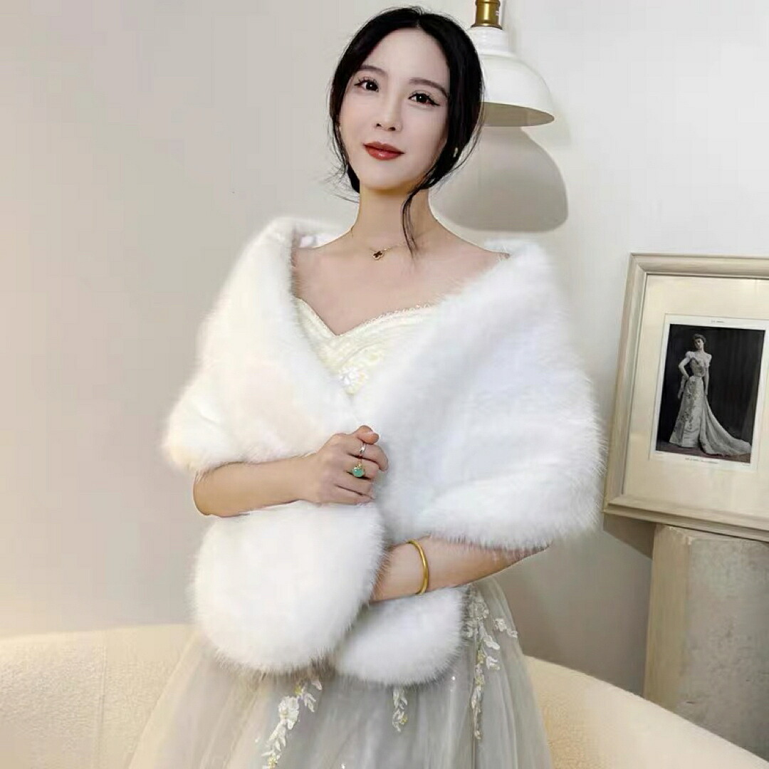 A031206豪華肩掛け 大判ショール ファーストール 毛皮風ケープ 結婚式 ボレロ ポンチョ｜リタハウス　店