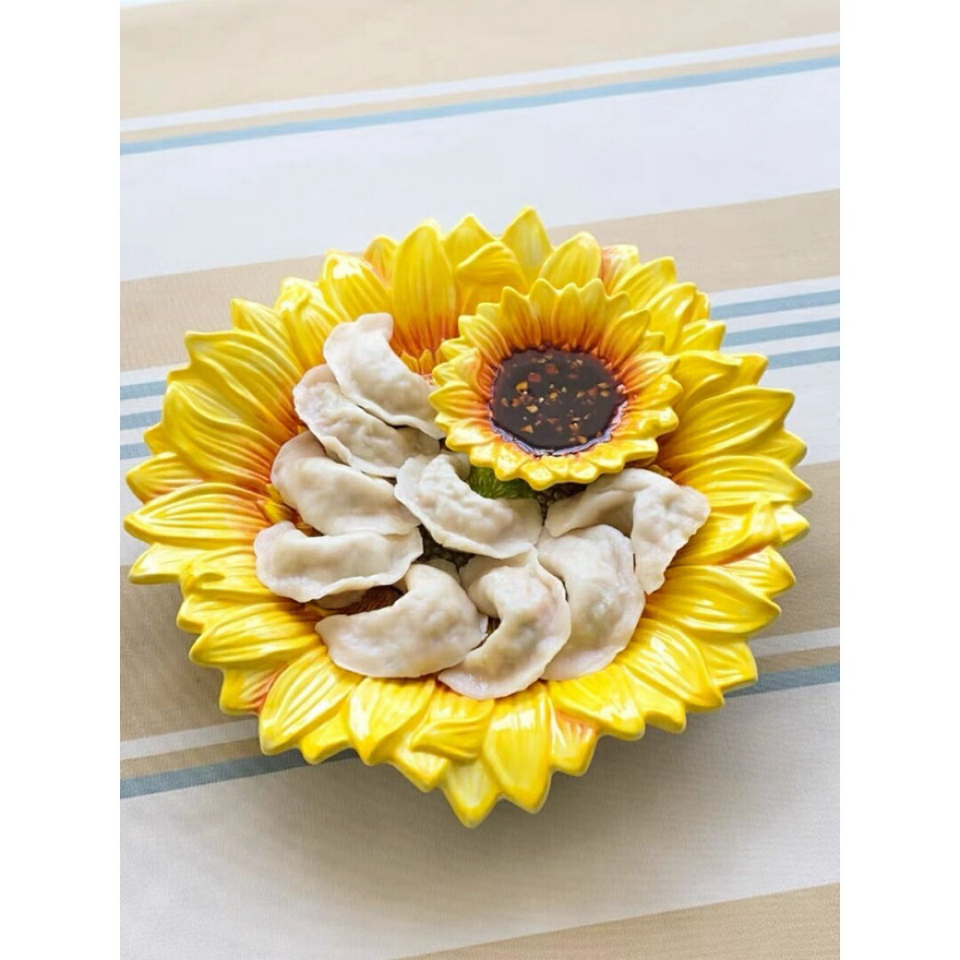 皿立て付き 皿 飾り皿ヒマワリプレート 食器 陶磁器 花柄 皿立て付き 皿 飾り皿ヒマワリプレート 食器 陶磁器 花柄の通販