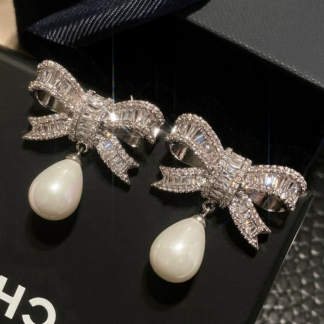 A032353ダイヤピアス アクセサリー ジュエリー 華やかラインストーン キラキラ高級感｜リタハウス　店