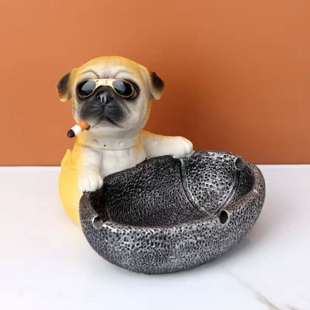 A037803犬型 灰皿 飼い犬 卓上納める 小入れもの パグ雑貨 足懸かり入れもの 飾りつけ PUG