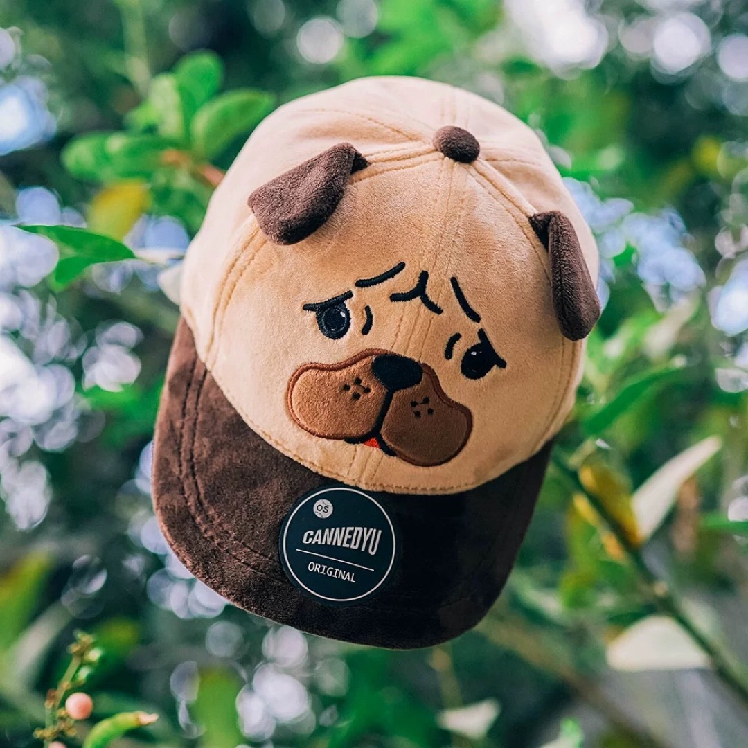 a063160パグpug 刺しゅう旗がしら かぶり笠 犬雑貨・犬グッズ 犬柄