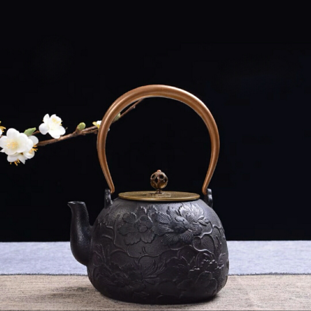 a063505鋳鉄 鉄 急須 細工人手作り鉄瓶 湯沸かし 提梁壺 茶壺 水壷 煮茶壷 茶道具
