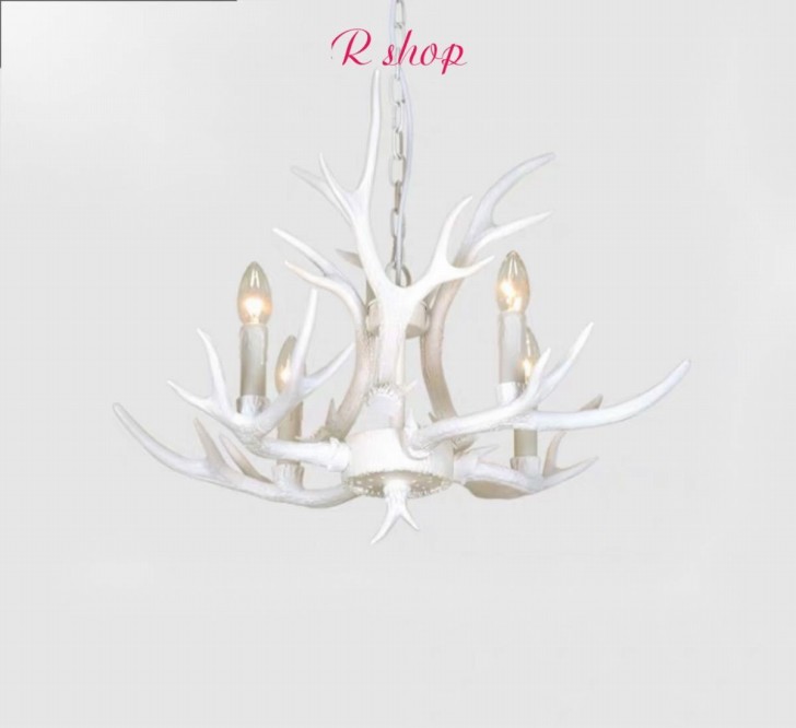 SALE ホワイト鹿の角風シャンデリア 4灯 SALE ホワイト鹿の角風シャンデリア 4灯 SALE ホワイト鹿の角風