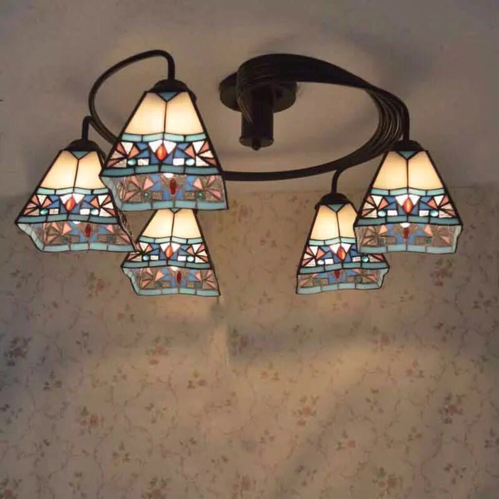 A046576ステンドグラス．ペンダントライト豪華天井照明ステンドグラスランプ ガラス工芸品 電源直結タイプ