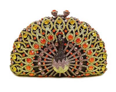 A007671晴れ晴れしい寄りあい御徒面子 キラキラ 石ころBAG クラッチペダル御徒面子 レディース ラインストーンクラッチバッグ (孔雀型）