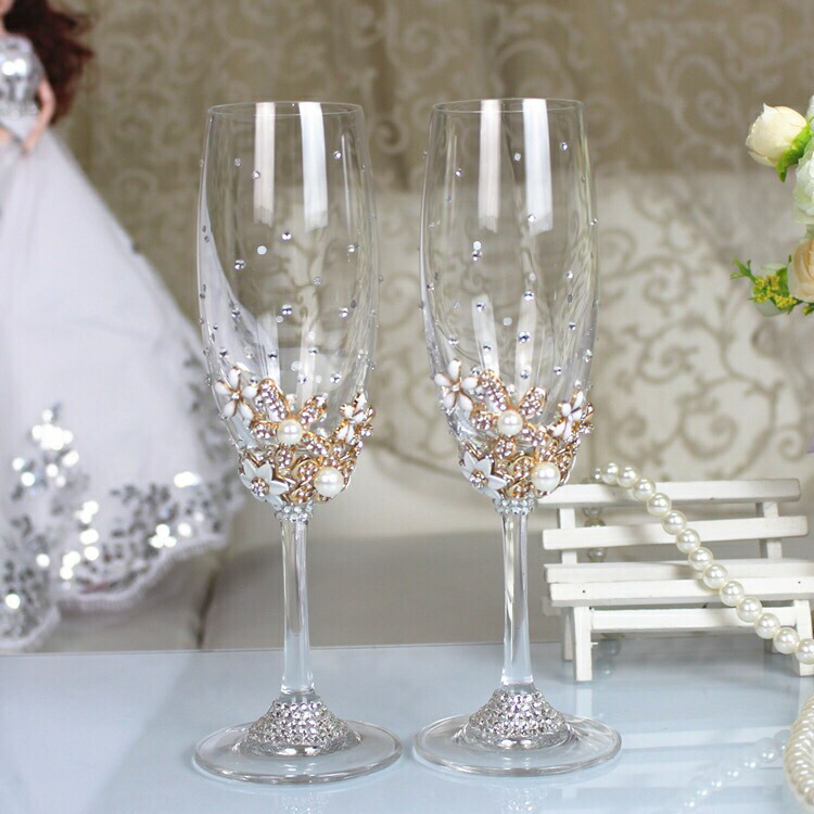 未使用✨フンメル人形 ワイングラス 2点 金彩切子ドイツ ゲーベル ボックリング 未使用✨フンメル人形 ワイングラス 2点 金彩切子ドイツ