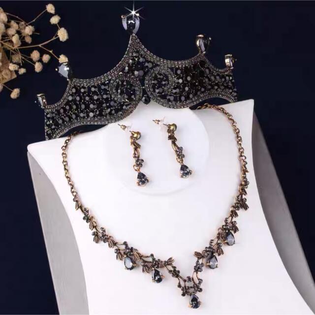 A058062ウェディング 花嫁3点セット ．アクセサリー ティアラ+イヤリング+ネックレス｜リタハウス　店