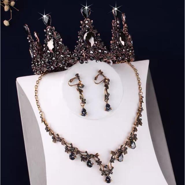 A058068ウェディング 花嫁3点セット ．アクセサリー ティアラ+イヤリング+ネックレス｜リタハウス　店