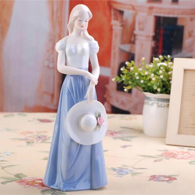 リヤドロ　少女と花の置物 陶器製 LLADRO リヤドロ（Lladro リアドロ 陶器人形 置物） 花と少女 五