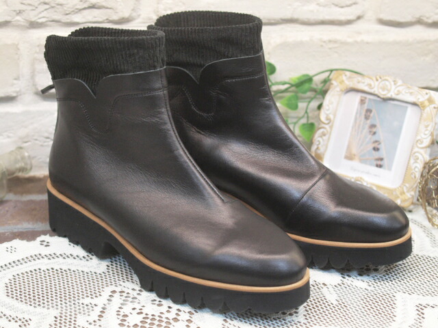 BURBERRY レザー チェック Pryle アンクルブーツ Burberry Pryle House Check & Leather Ankle Boots | Saks