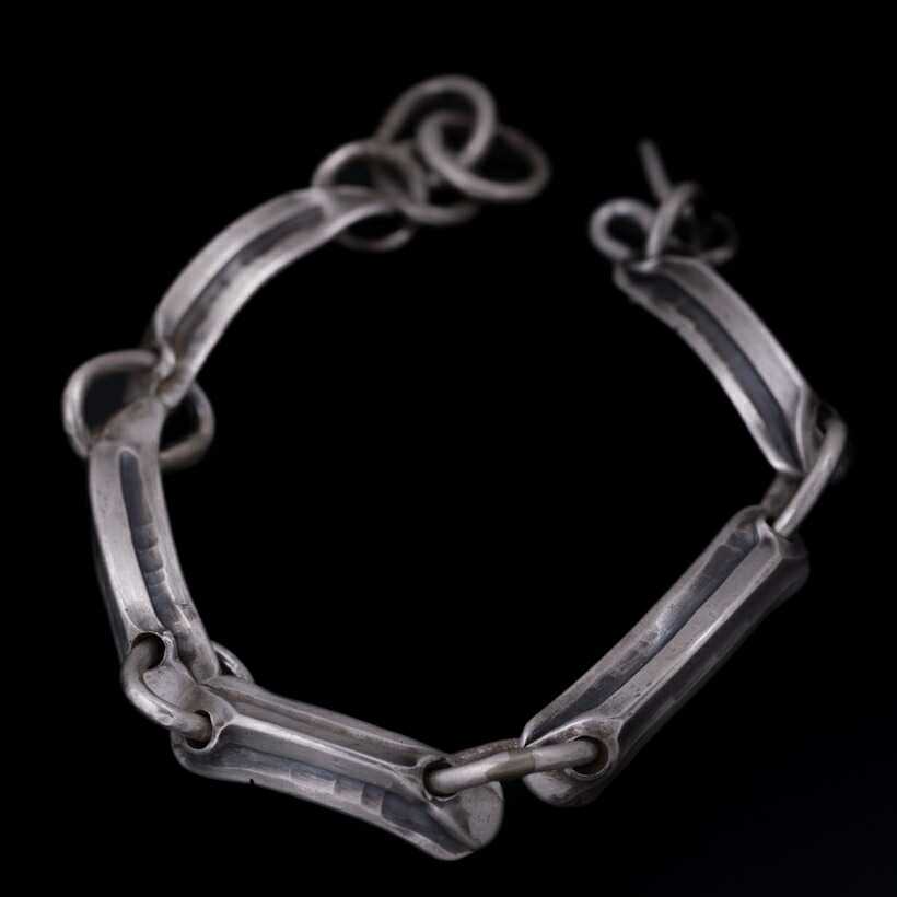 ブラックフット族 James Faks チェイシング バングル JAMES FAKS STAMP BANGLE BLACK FOOT ブラックフット族 インディアン