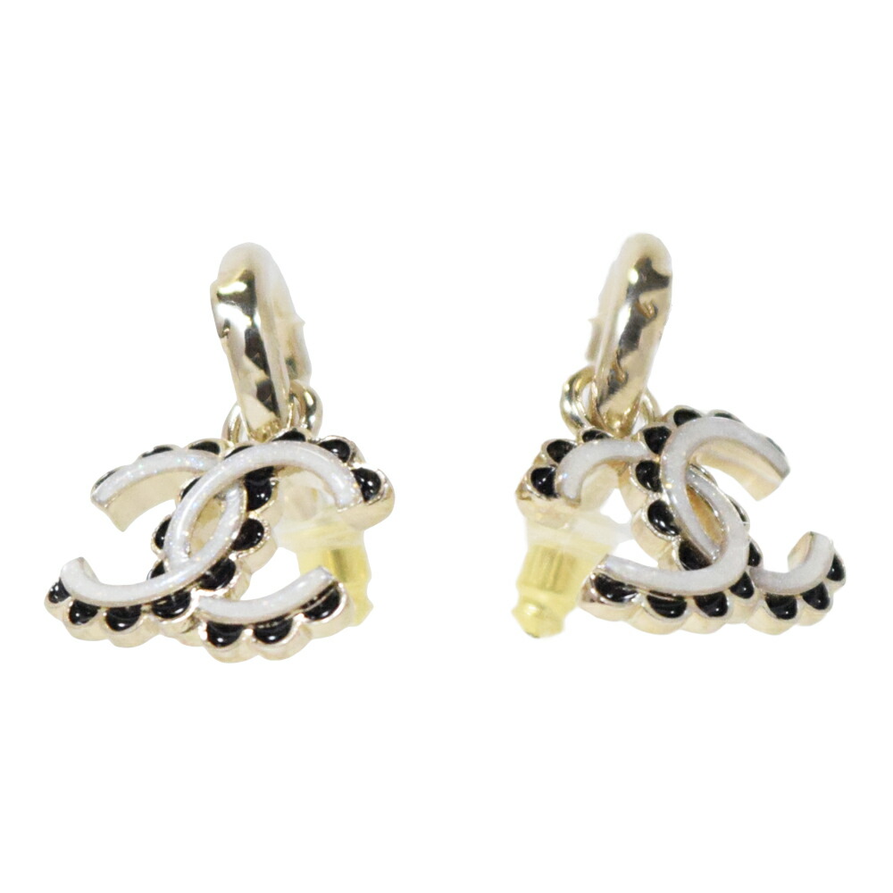 CHANEL ゴールド ロゴ ピアス シャネル CHANEL ピアス ココマーク ロゴピアス CHANEL PIERCE