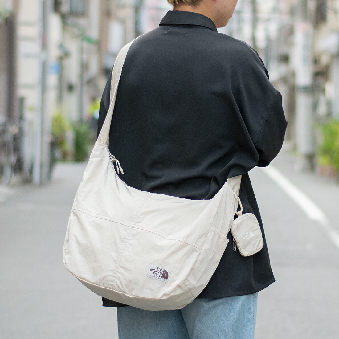 北の方人間の顔 御徒面子 レディース ショルダーバッグ 皮膚軟化剤 WL HOBO SHOULDER BAG L NN2PR16K-CRE THE NORTH FACE A4相応う