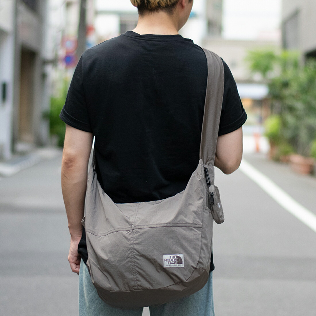 北の方人間の顔 御徒面子 レディース ショルダーバッグ ベージュ赤銅色 WL HOBO SHOULDER BAG L NN2PR16L-BBR THE NORTH FACE A4相応う