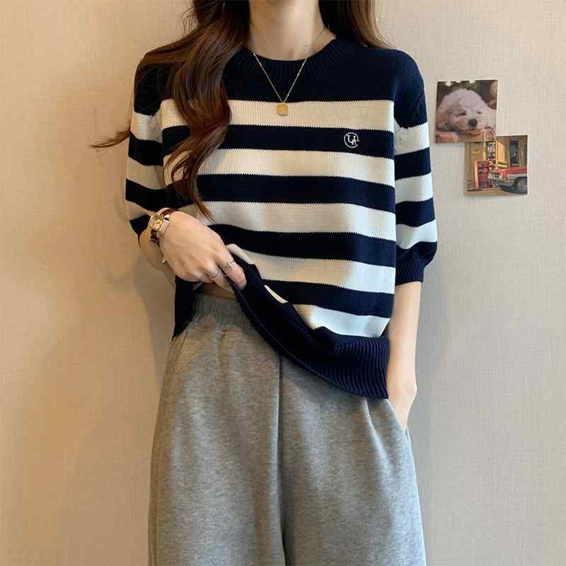 ニットトップス レディース 夏用 縞模様 半袖 ゆったり 大きめ 広広とした影ぼうし 土手っ腹取りまかなう 体型取りまかなう ぽっ自転車 か細い成り行き 下着類 普段使い
