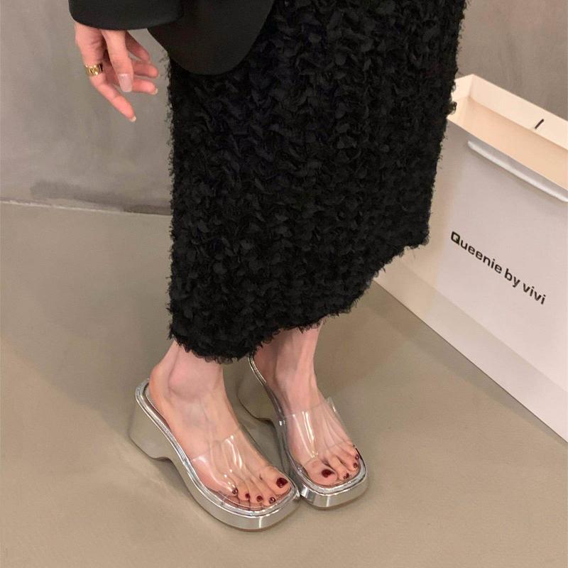 レディース 夏用 厚底サンダル ウエッジソール しろがね色 澄み切った同盟罷工一回り 一文字 増高 女子らしい 冷やりとした 軽さ 好いたらしい 砂浜 普段使い