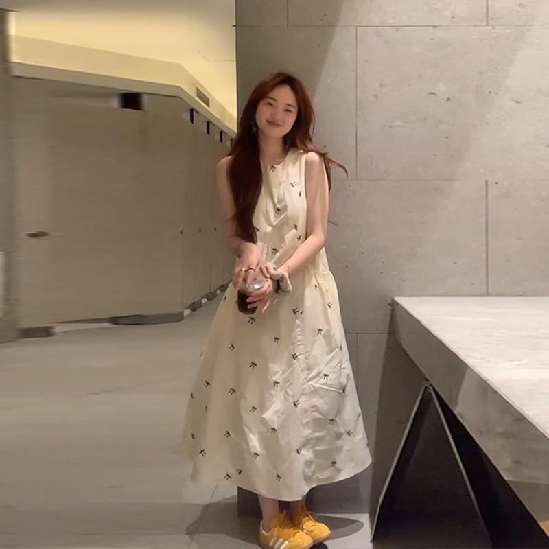 レディース 衣装 杏色 フレンチ表現スタイル 夏用 ノースリーブ 刺しゅう ロング御召しもの 飛び切り感 小っちゃい向け 窈窕たる  口さかしい