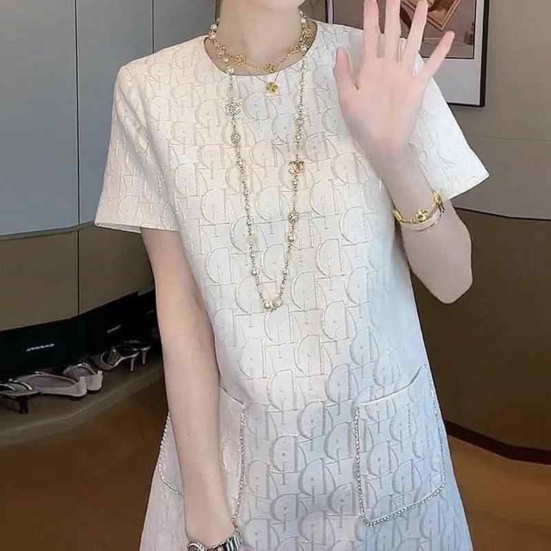 衣装 レディース ビッグ大きさ ゆったり引っ切り無い影ぼうし 刺しゅう織り柄 体型押しかぶせる か細い成り行き 減齢 御前上等感 夏用 軽さ 吸湿速乾 通い用 普段使い