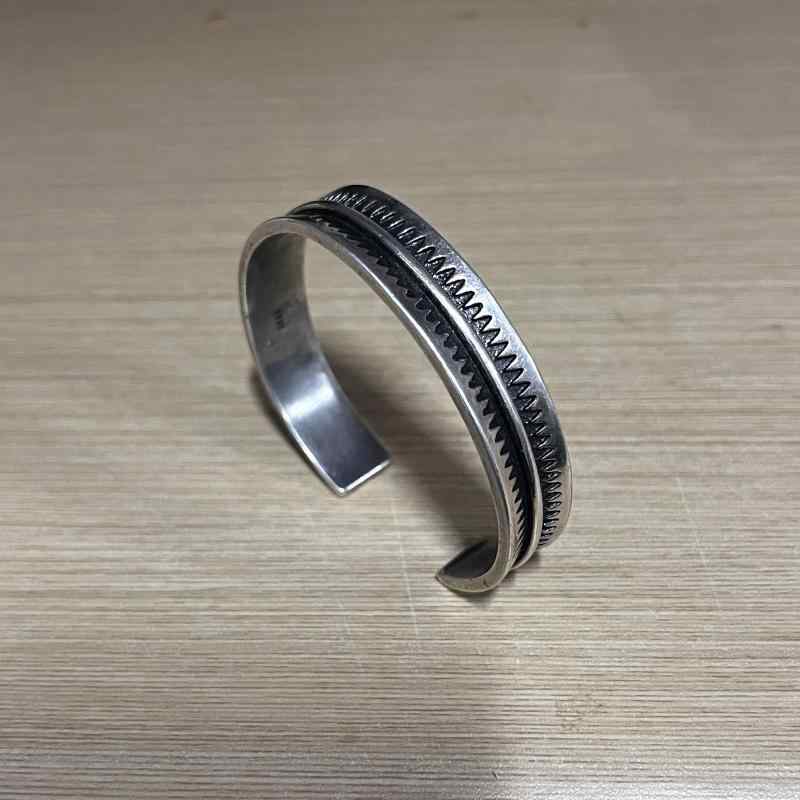 メンズ ブレスレット 925 純銀 ジグザグ デザイン タトゥー モチーフ ストリート スタイル アクセサリー シルバー ジュエリー 男性用 手首 装飾 トーテム パターン