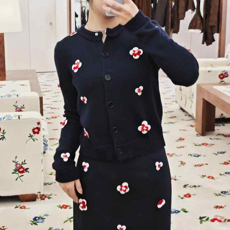 ニット カーディガン 花柄 ビーズ 装飾 スリム フィット 短丈 女性用 春夏 軽量 伸縮性 かわいい 普段使い トップス レイヤード スタイル ピンク系 アイボリー