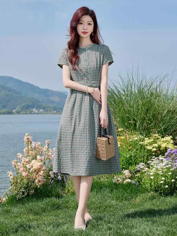 ワンピース 女性用 春夏 復古 文学的 棉 格子柄 シャツ スカート 系帯 ウエスト切り替え 中長丈 コットン素材 軽量 通勤 普段使い かわいい シルエット トップス 連衣裙