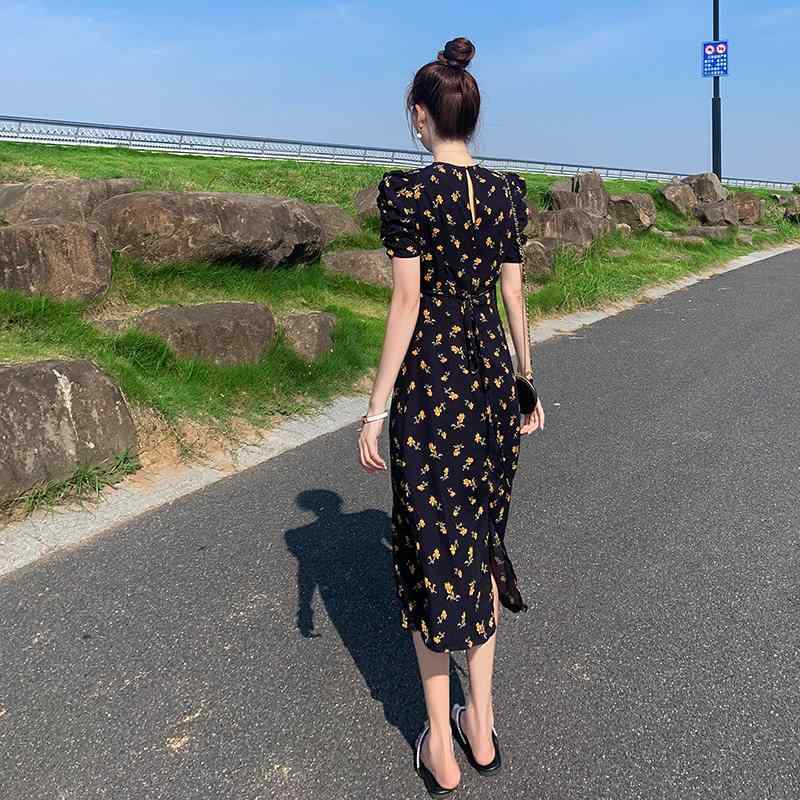 衣装 レディース 夏 小花柄 御花 中長丈 御前上等感 か細い 細押し出し 紅茶一時停止 お召しもの 女子らしい 心地よい 日常使い走り 軽さ 冷やりとした 今めかしい