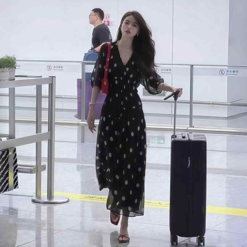 衣装 成人女性用 黒いこと ポルカ点点柄 夏用 御召しもの レディース 窈窕たる 女子らしい 酉の方角シェイプ か細い成り行き 小っちゃい相応う お茶ひと休み お出かけ用 口さかしい 表現スタイル