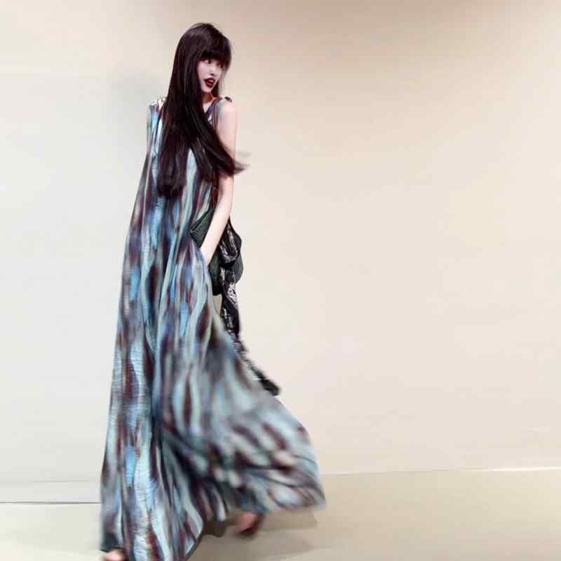 衣裳 レディース 夏 ロング丈 ノースリーブ アンクル丈  グラデーション染め たまり場風 雅びやか か細い 軽さ 吸湿速乾 御休み 砂浜御召しもの
