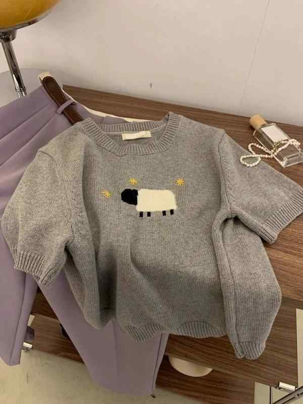 ニットトップス レディース ビッグサイズ 春秋 短袖 ラウンドネック 刺繍 インナー スリム効果 伸縮性 綿素材 普段使い