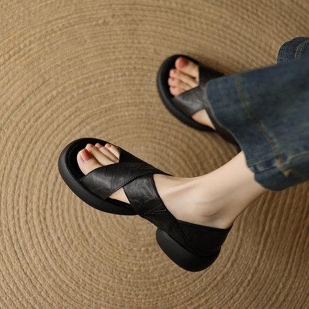 サンダル レディース ツーウェイ 革 オープントゥ クロスストラップ 夏用 厚底 ソフトソール 座布団 通気性 好いたらしい 軽さ 日常使い走り 心地好い 砂浜