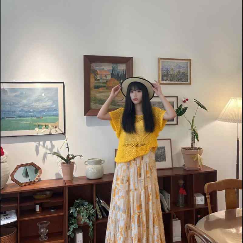 夏 レディース 黄味がかった スピード競技 編み物 トップス ゆったり ラウンドのど首 肌付き 花柄 二分の一スコート 仕掛ける 軽さ 吸湿速乾 綿織物混 流行り物 普段使い