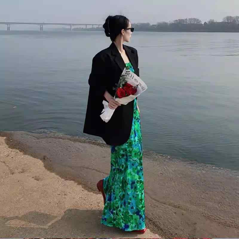 衣装 レディース 春夏 黒 御花刷り上げる 吊り下げ 仕掛ける 流行り物  御前上等感 軽さ 伸縮性 綿原料品 御機嫌酉の方角 ビッグ影ぼうし Vのど首 普段使い走り 通い用 アウトドア 愛くるしげ 表現スタイル