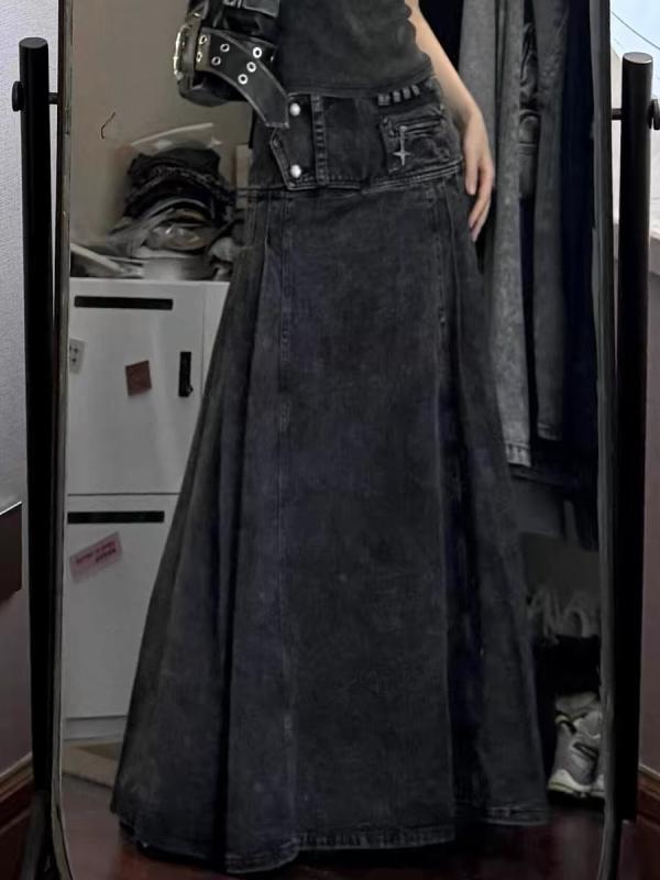 スカート 女性用 春夏 ブラック デニム ミディ丈 フレア ビンテージ 加工 デザイン 軽量 通気性 コットン 混 ハイウエスト 普段使い ストリート カジュアル スタイル 膝下丈 大きめ 裾 広がり シルエット 涼しい 履き心地 洗いざらし 風合い 個