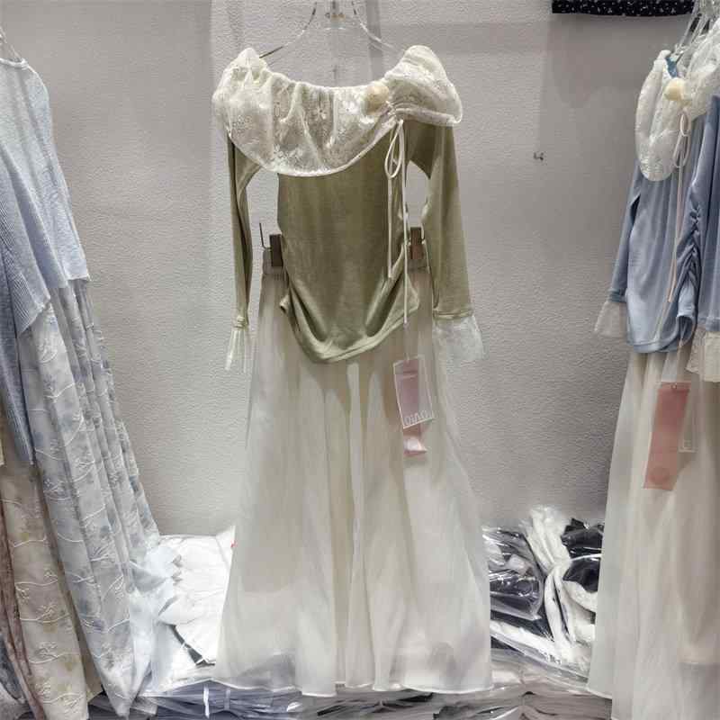 春 レディース フレンチ表現スタイル オフショルダー 色彩設計 うつり変わり 太陽面爆発衣袂 トップ 御機嫌酉の方角 か細い影ぼうし MIDIスコート 背広書き割り 口さかしい 女子らしい 春夏 綿織物混 伸ばすこと 普段使い