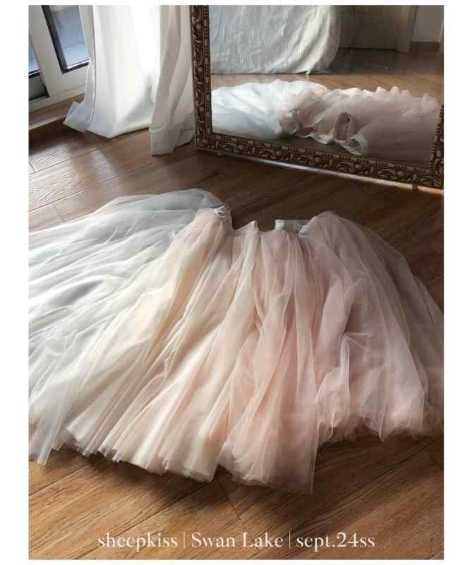 レディース ロングドレス 刺繍入り 　シフォン 大きい裾 フレアシルエット 通年用 軽量素材 魅惑的 女性用 イブニングドレス フォーマルウェア