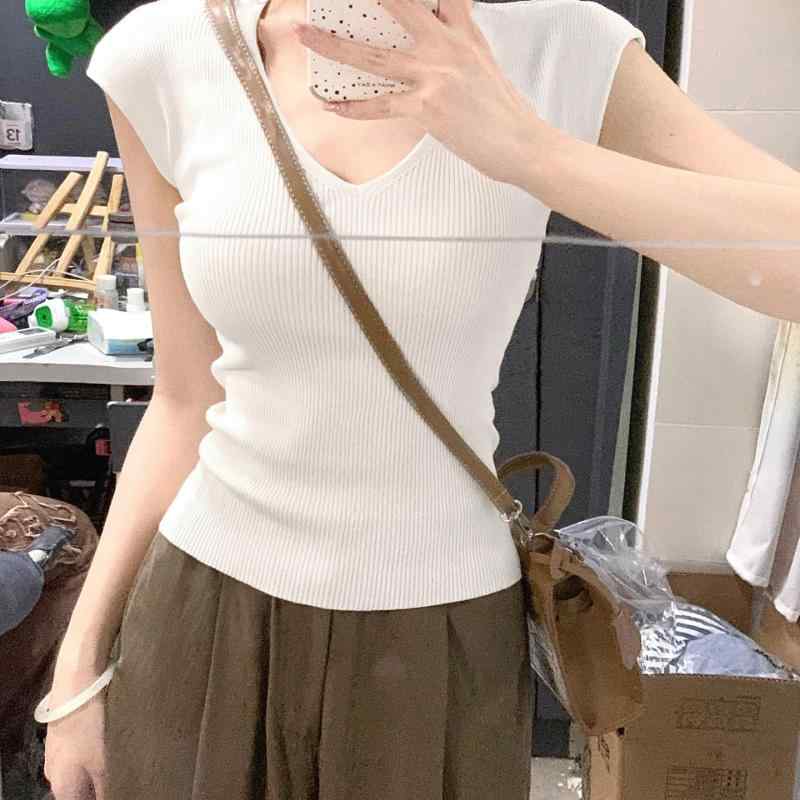 Tシャツ レディース 白 Vネック 接触冷感 ニット キャップスリーブ 夏用 薄手 短め 上品 吸湿速乾 コットン混 トップス カジュアル 普段使い 軽量