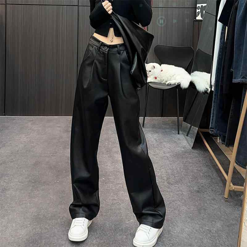 レディース ワイドパンツ ハイウエスト ブラック 合成皮革 ソフト素材 マット仕上げ 高級感 柔らかい落ち感 ストレートシルエット 春用 カジュアル 普段使い