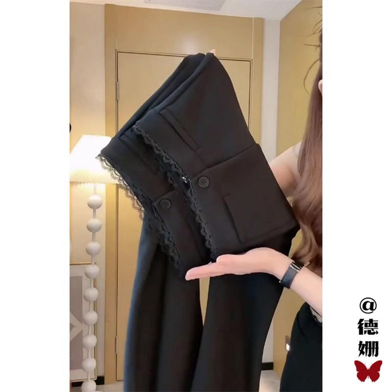 レディース パンツ ブラック スーツ風 微フレア クロップド丈 伸縮性 小柄向け スリムフィット 細見え カジュアル 春夏 軽量 普段使い
