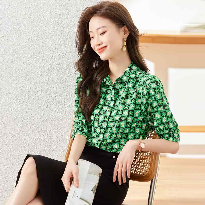 ブラウス レディース 春夏 ピンク 花柄 シャツ トップス 女性用 かわいい ファッション ゆったり 大きめサイズ ショートスリーブ シフォン 軽量 通気性 吸湿速乾 普段使い フェミニン スタイル