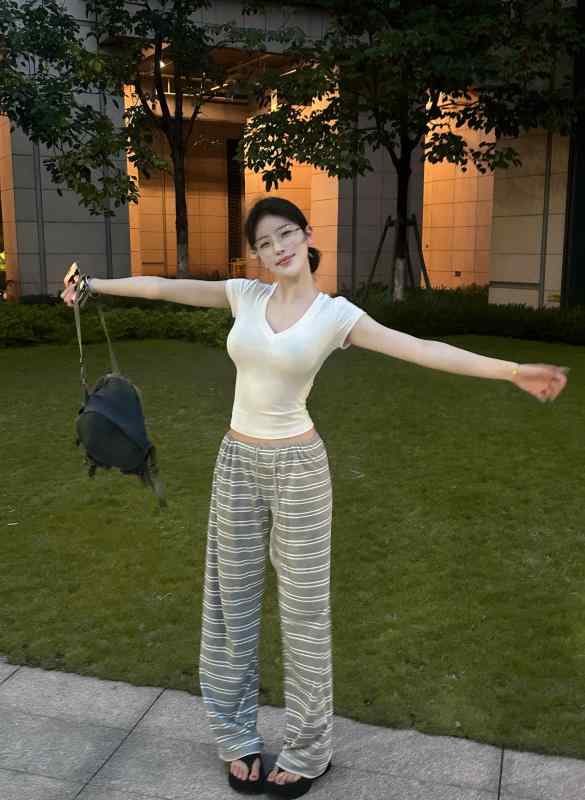 パンツ レディース ロングパンツ 通勤用 ゆったり リラックス スリム 細見え 薄手 カジュアル ストライプ 柔らかい フィット オフィススタイル｜リバーパディ