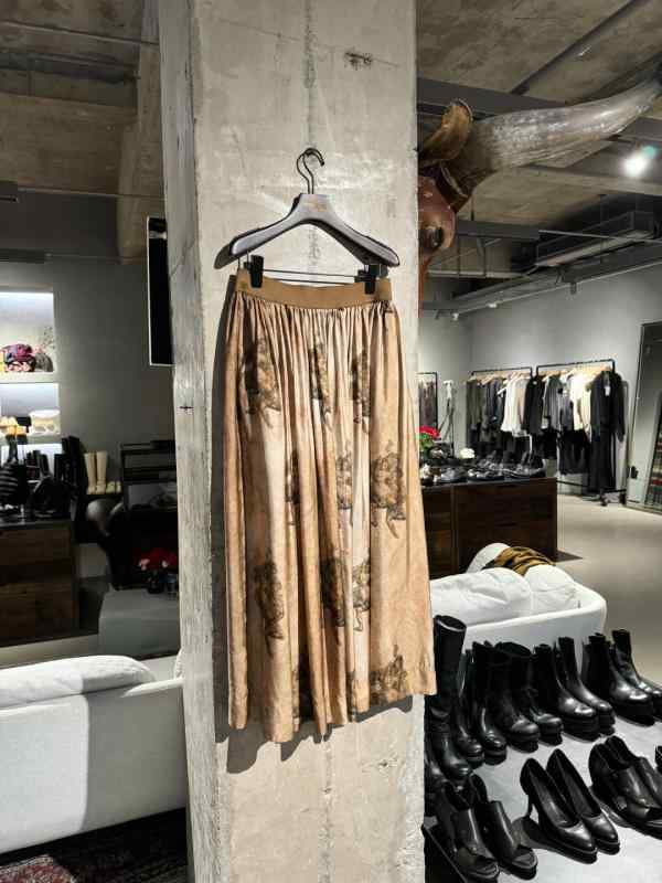 スカート レディース ミディ丈 ロング スカート 銅アンモニア繊維 再生繊維 かわいい ビンテージ スタイル プリーツ フレア シルエット 軽量 通勤 普段使い 春夏 秋冬 通年 柔らか素材 伸縮性 ブラック ネイビー ピンク系 アイボリー