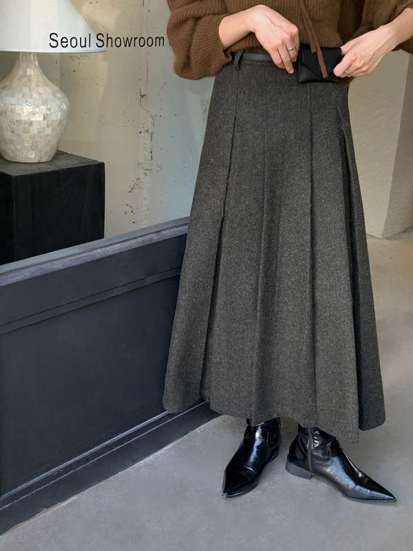 スカート 女性用 冬 秋冬 高腰 プリーツ デザイン ウール 素材 Aライン 中長丈 暖か 柔らかい 暖色系 暖色 カジュアル 普段使い 通勤用 軽量 伸縮性 暖かみ 合い 柔らか 暖かさ ウール混 ミックス 暖色 暖色調 暖か素材 暖かシルエット