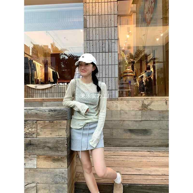 秋冬 女性用 長袖 ニット トップス インナー 防晒 薄手 レース Tシャツ 修身 ゆったりシルエット 柔らかい 綿混 吸湿速乾 軽量 接触冷感 ブラック グレー ベージュ 通勤 普段使い アウトドア かわいい 伸縮性 高級感