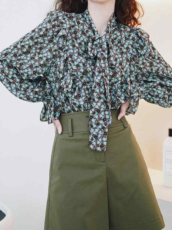 レディース ブラウス 長袖 真絲 花柄 蝶結び フレンチスタイル 甘め レース フリンジ リボン トップス 女性用 軽やか シフォン 花柄プリント フレアスリーブ 春夏 普段使い