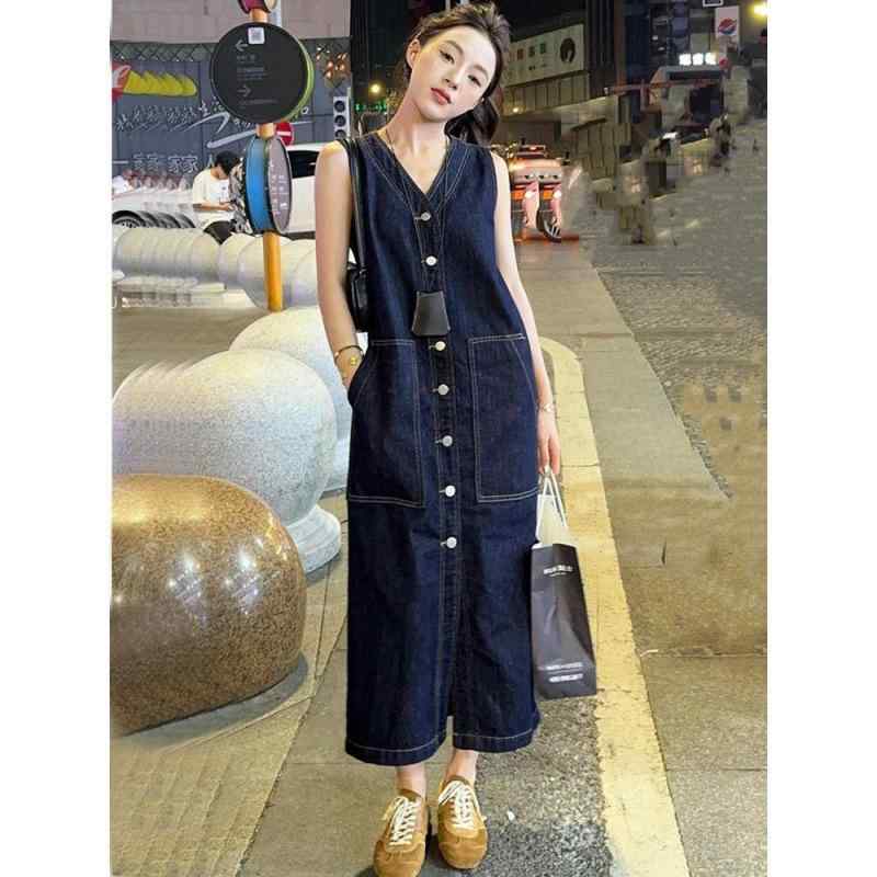 ノースリーブ デニム ワンピース 女性用 夏 軽量 高級感 かわいい 気品 ロングスカート 春夏 コットン ミックス 膝下丈 膝丈 カジュアル 普段使い 吸湿速乾 通気性 ビッグシルエット ストレート ブルー系 ライトブルー ミッドブルー