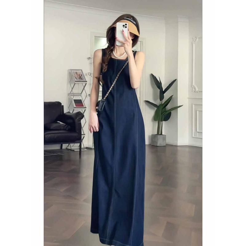 ノースリーブ デニム ワンピース 女性用 春夏 膝丈 フレンチネック ハイネック 無袖 背中開き スリムシルエット 高級感 デニム素材 軽量 通勤用 普段使い カジュアルスタイル 切り替えデザイン 伸縮性 吸湿速乾 ブルー系 アイボリー ブラック