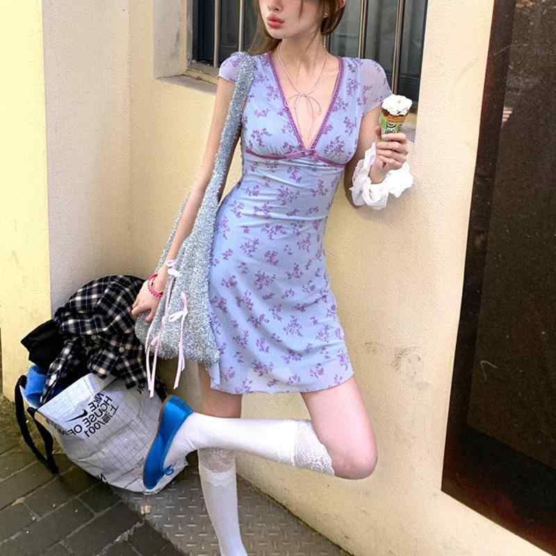 衣裳 レディース 春夏 短袖 Vのど首 酉の方角うつり変わり A伝達ルート 短か目丈 つがい結び 御花刷り上げる 愛くるしい 表現スタイル 綿織物混 軽さ 通い 普段使い走り 会う約束 亭主もち用 トップス 御召しもの 花柄 ガーリー 女子らしい
