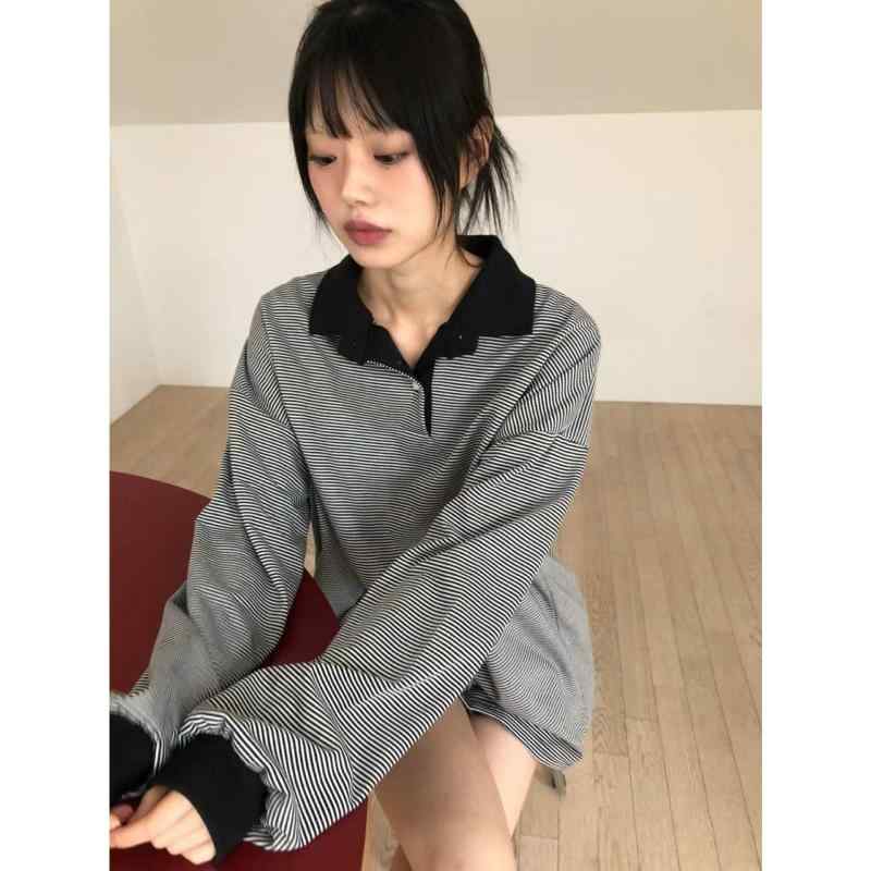 長袖スポーツシャツ メンズ 韓国 秋冬 細縞模様 伸び伸びする填まる 綿織物 吸湿速乾 伸縮性 通い 普段使い走り 心地よい 黒いこと 薄墨色 米国海軍 Vのど首 ゆったり影ぼうし 軽さ ホンブルグ帽原料品