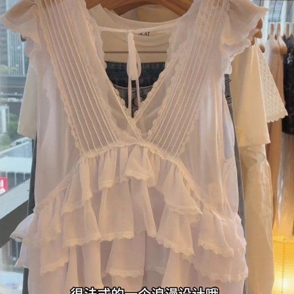 ブラウス レディース 夏季 春夏 フレア袖 デザイン セクシー 背中開き トップス フレンチ Vネック ホワイト シフォン 無袖 シャツ 女性用 軽量 通気性 吸湿速乾 接触冷感 再生繊維 カジュアル 普段使い フェミニン スタイル